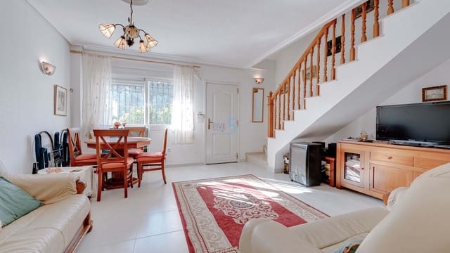 4 soveværelse Villa til salg i Ciudad Quesada, Rojales med swimmingpool - € 195.000 (Ref: 9297427)