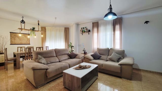 4 bedroom Townhouse for sale in San Pedro del Pinatar with garage - € 289,000 (Ref: 9298926)