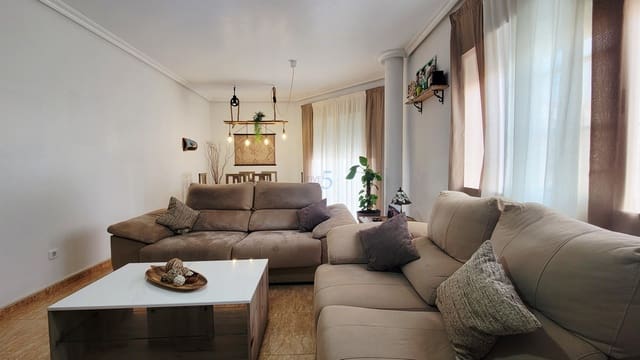 4 bedroom Townhouse for sale in San Pedro del Pinatar with garage - € 289,000 (Ref: 9298926)