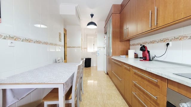 4 bedroom Townhouse for sale in San Pedro del Pinatar with garage - € 289,000 (Ref: 9298926)