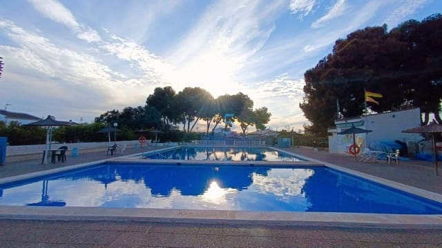 2 camera da letto Casa in vendita in Torrevieja con piscina - 120.000 € (Rif: 9298927)