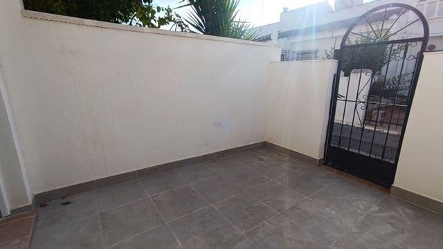 2 camera da letto Casa in vendita in Torrevieja con piscina - 120.000 € (Rif: 9298927)