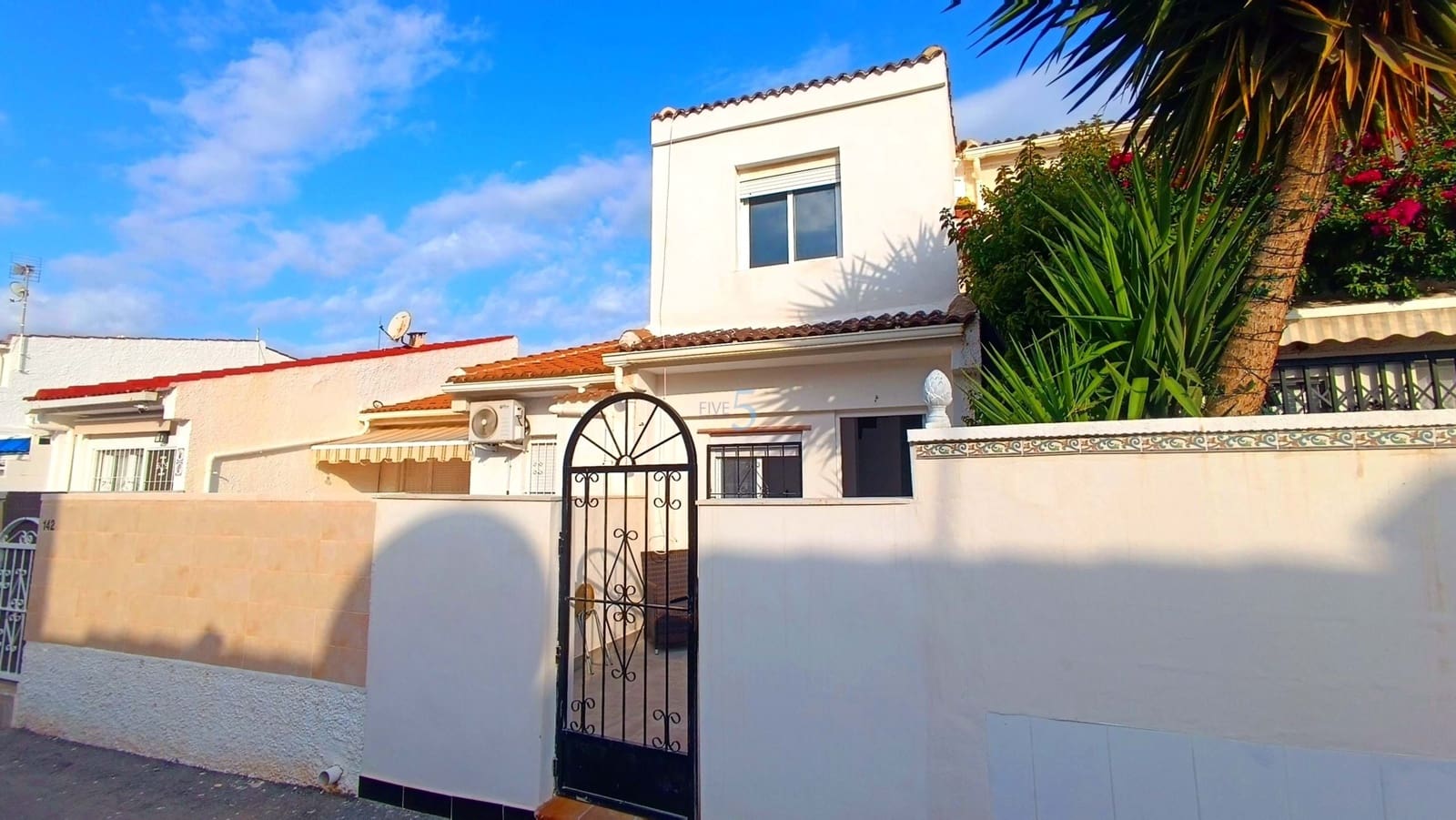 2 camera da letto Casa in vendita in Torrevieja con piscina - 120.000 € (Rif: 9298927)