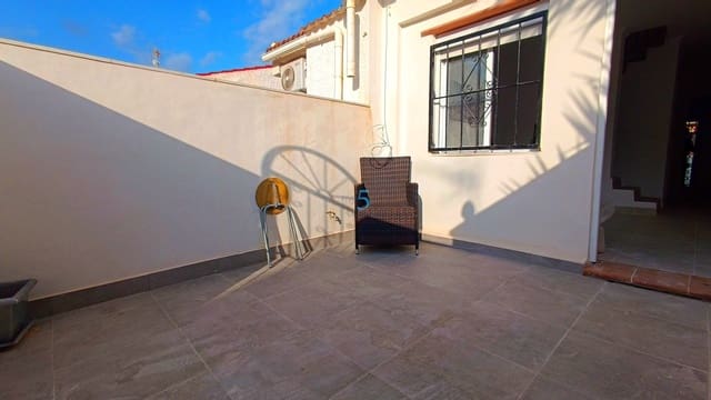 2 camera da letto Casa in vendita in Torrevieja con piscina - 120.000 € (Rif: 9298927)