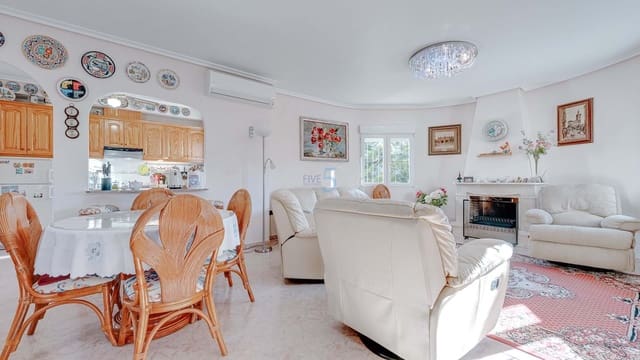 3 chambre Villa/Maison à vendre à Playa Flamenca, Orihuela avec piscine garage - 570 000 € (Ref: 9301894)