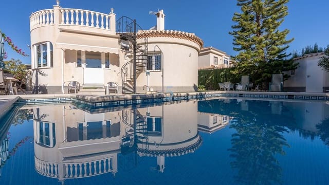 3 chambre Villa/Maison à vendre à Playa Flamenca, Orihuela avec piscine garage - 570 000 € (Ref: 9301894)