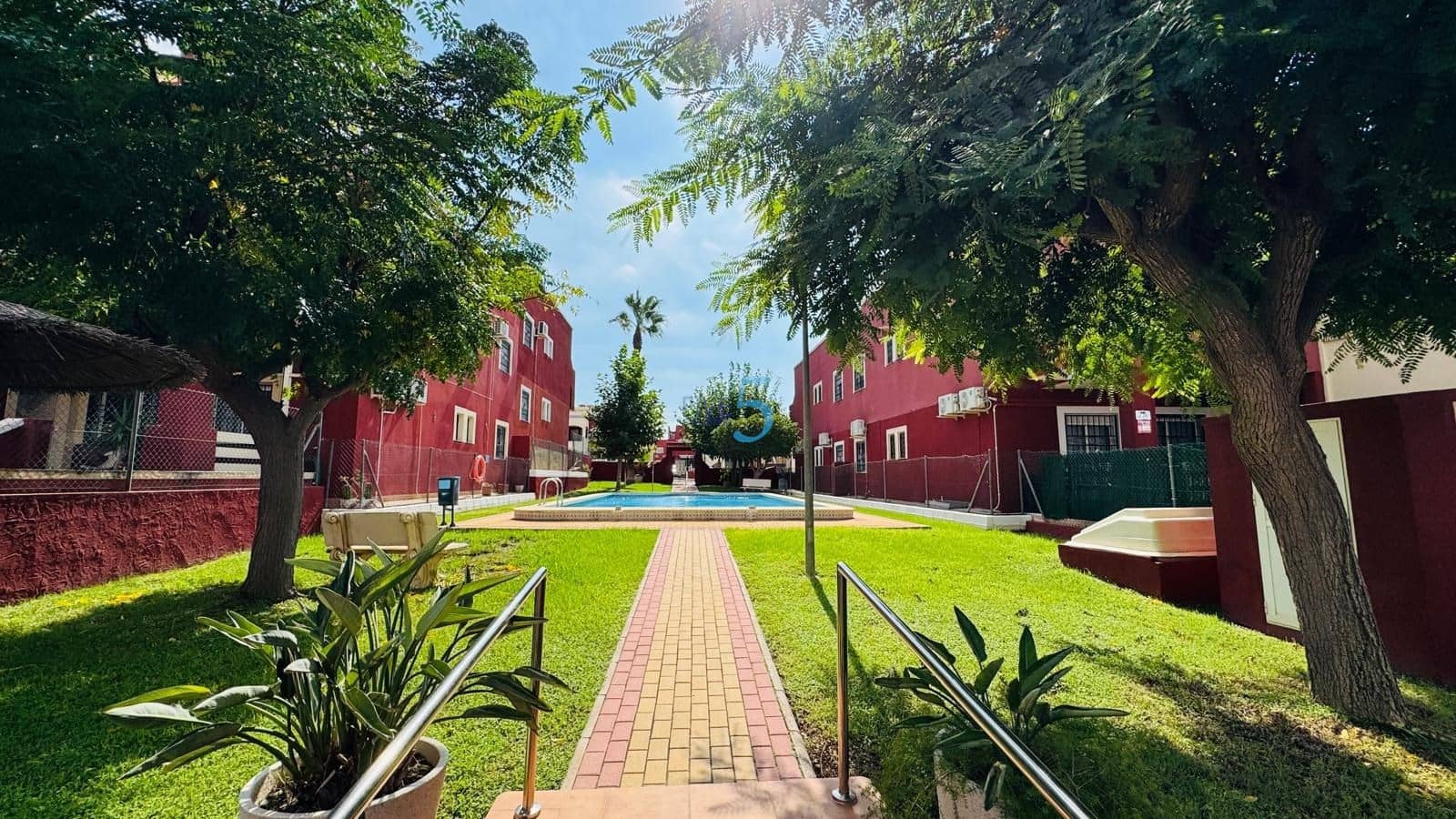 2 bedroom Apartment for sale in Dream Hills with pool garage - € 129,000 (Ref: 9302021)