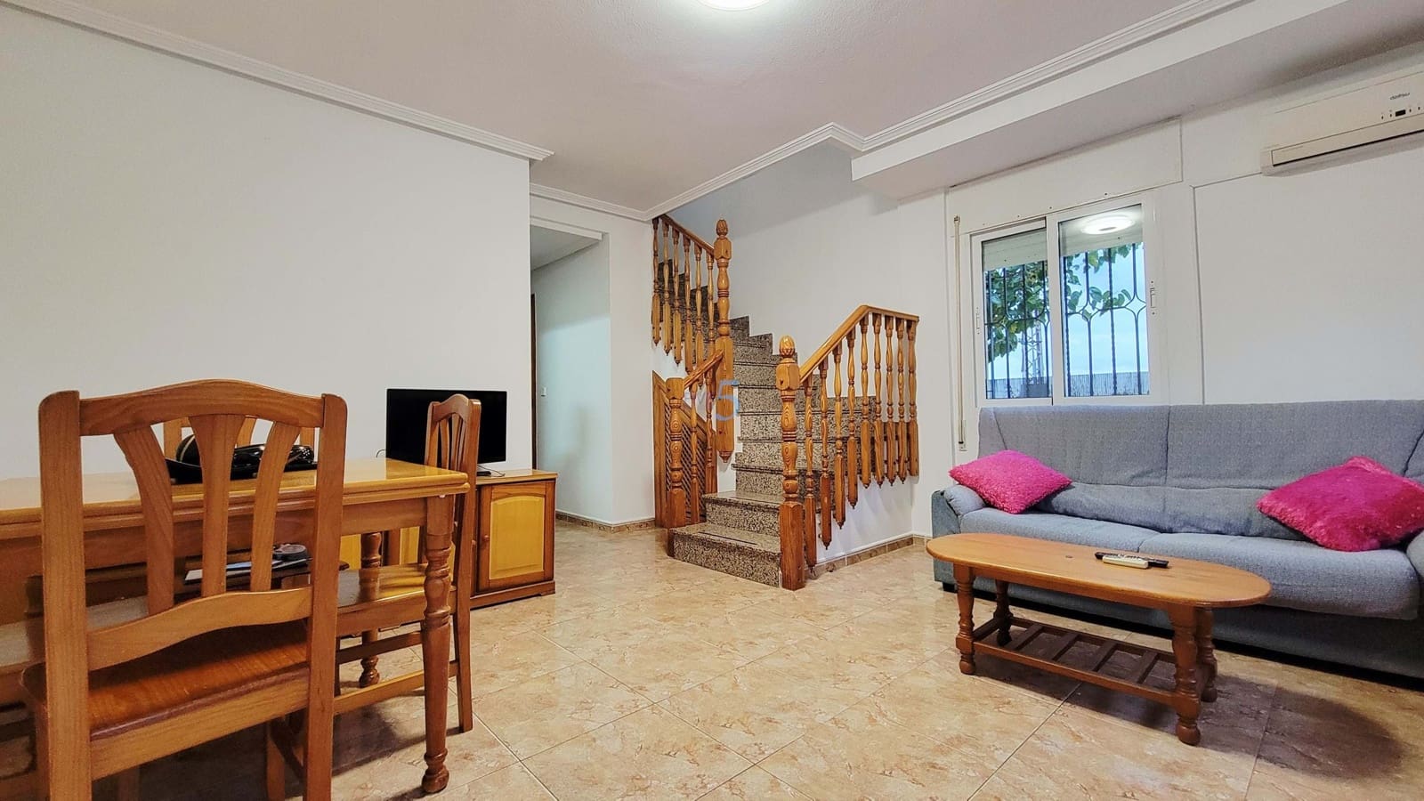 3 soveværelse Byhus til salg i Los Narejos med garage - € 179.900 (Ref: 9303858)