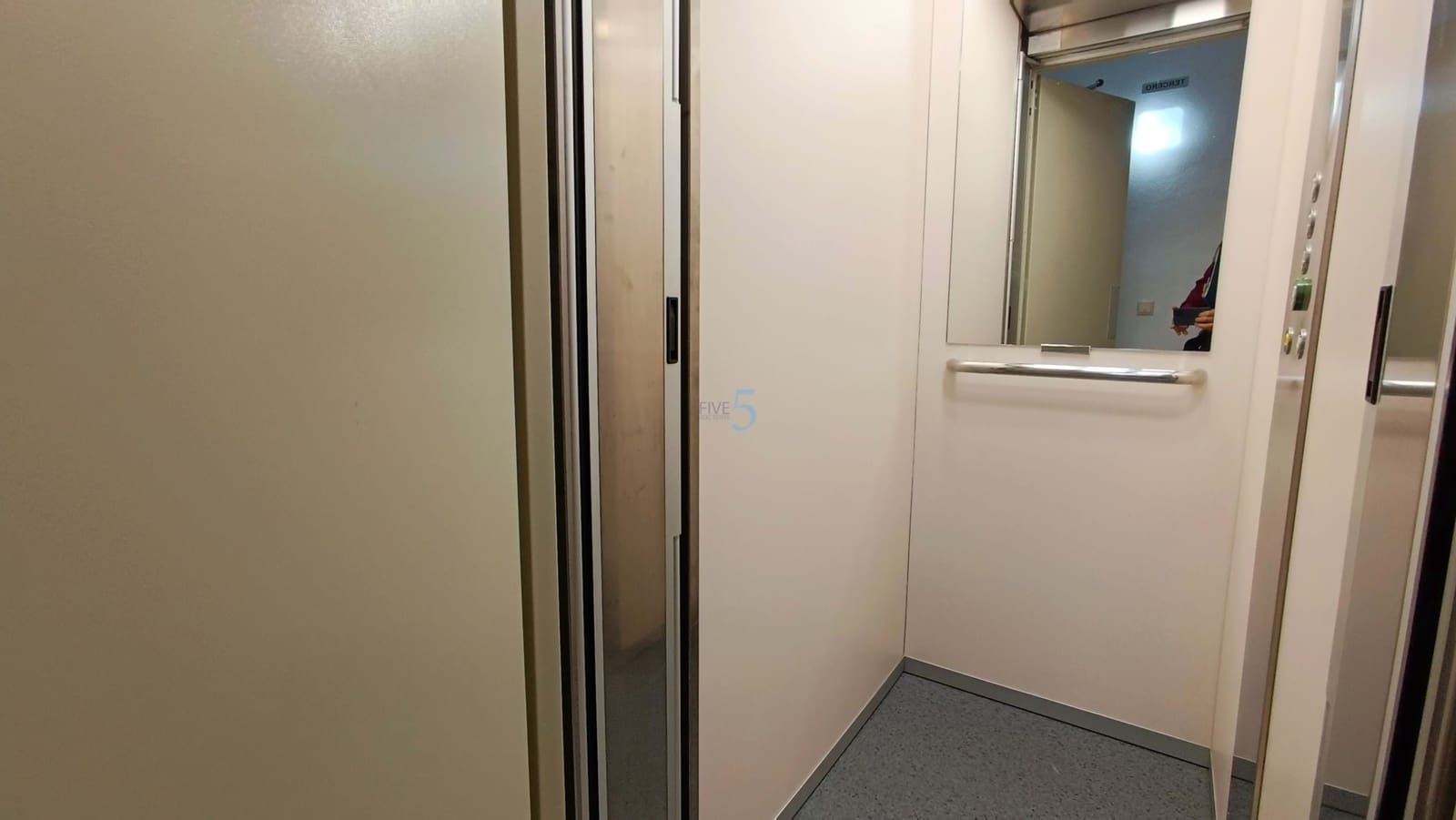 4 soveværelse Lejlighed til salg i Torrevieja med garage - € 175.000 (Ref: 9303859)