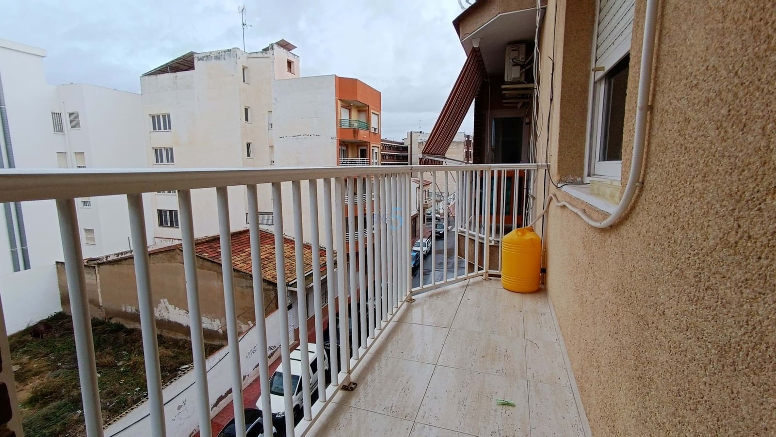 4 soveværelse Lejlighed til salg i Torrevieja med garage - € 175.000 (Ref: 9303859)
