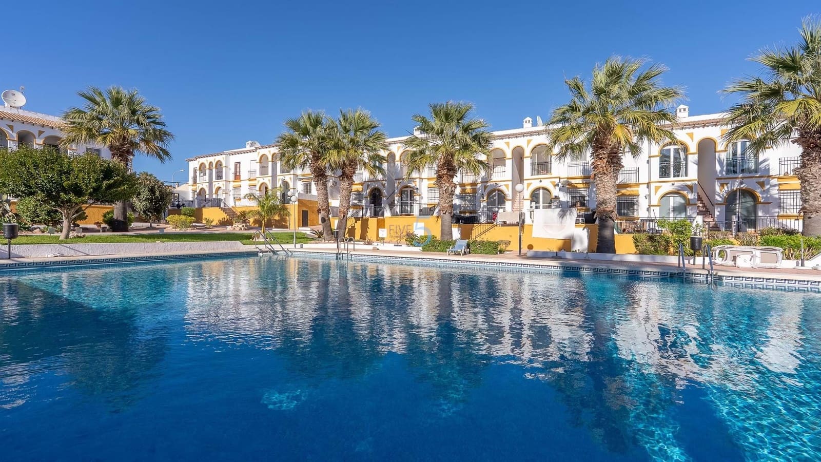 1 quarto Apartamento para venda em Villamartin com piscina - 105 000 € (Ref: 9308097)