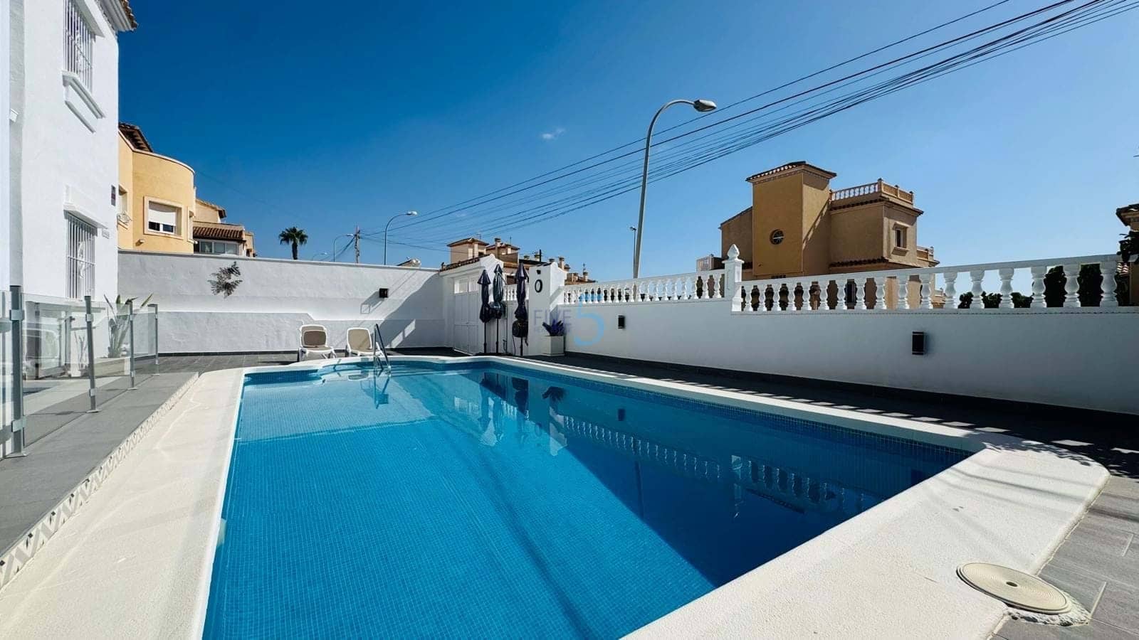 3 chambre Villa/Maison à vendre à Villamartin avec piscine garage - 465 000 € (Ref: 9311616)