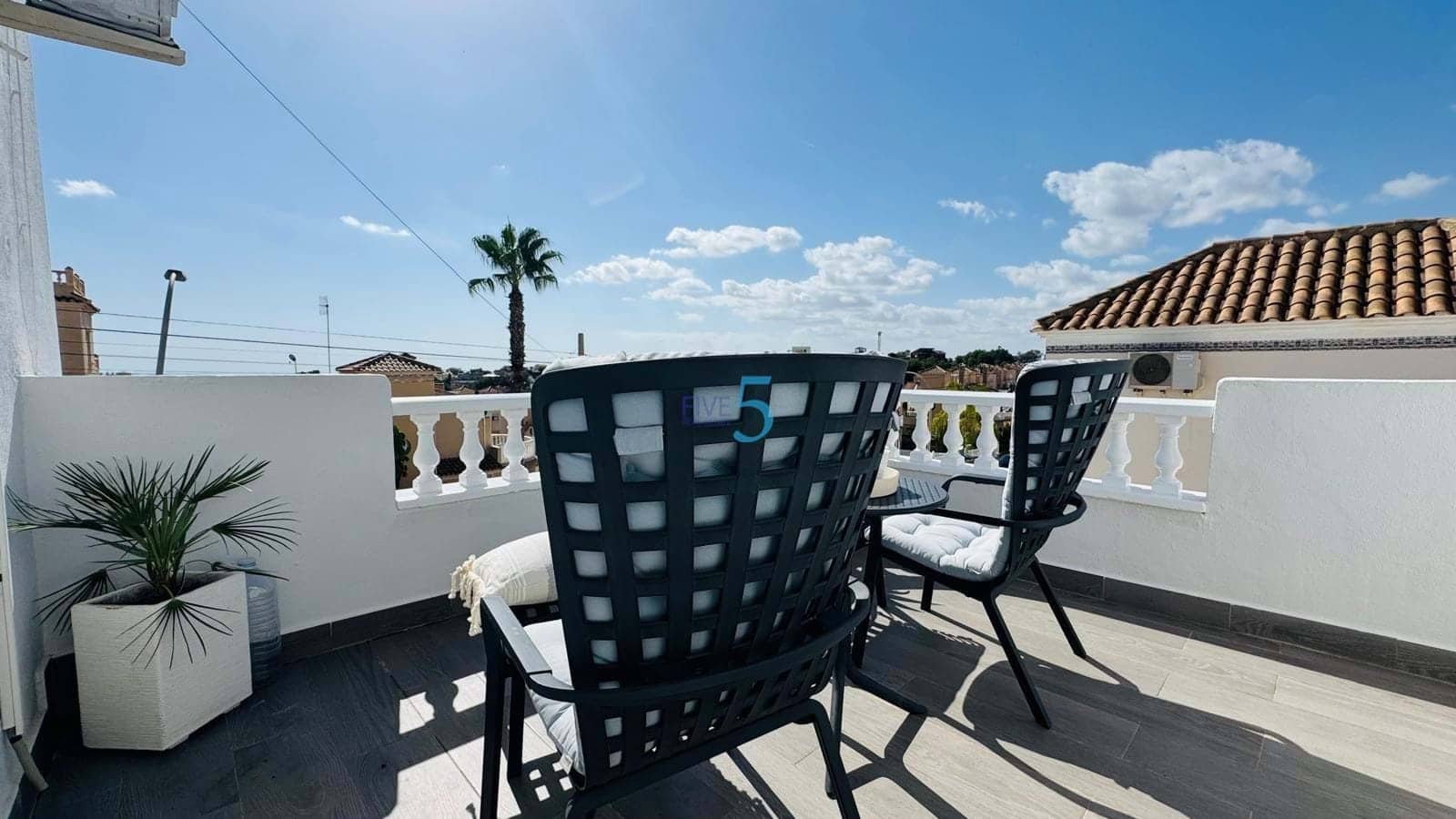 3 chambre Villa/Maison à vendre à Villamartin avec piscine garage - 465 000 € (Ref: 9311616)