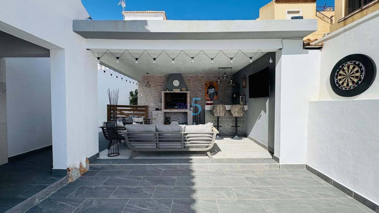 3 chambre Villa/Maison à vendre à Villamartin avec piscine garage - 465 000 € (Ref: 9311616)
