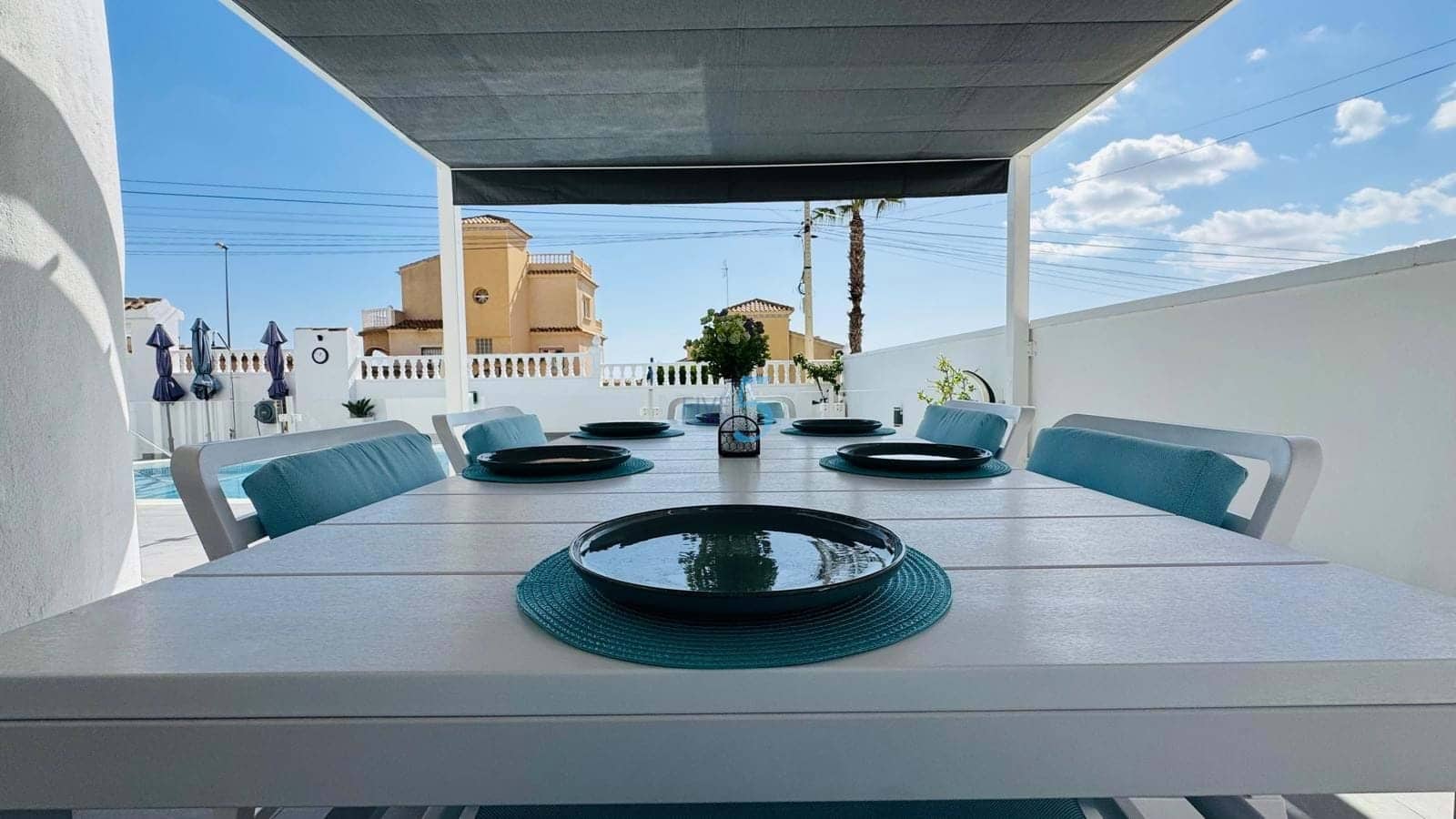 3 chambre Villa/Maison à vendre à Villamartin avec piscine garage - 465 000 € (Ref: 9311616)