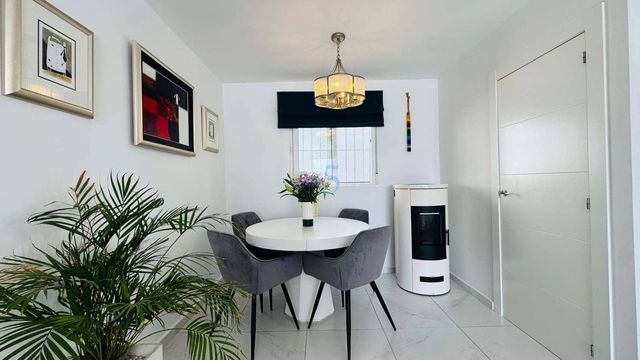 3 chambre Villa/Maison à vendre à Villamartin, Orihuela avec piscine garage - 465 000 € (Ref: 9311616)