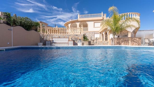 5 bedroom Villa for sale in Ciudad Quesada, Rojales with pool - € 750,000 (Ref: 9319589)