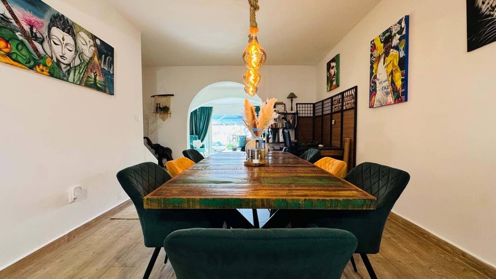 Casa de 3 habitaciones en Villamartin en venta con piscina - 255.000 € (Ref: 9319905)