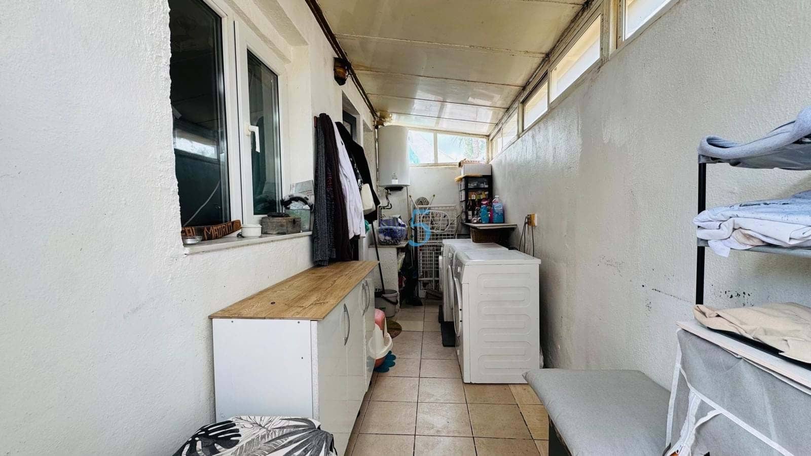 Casa de 3 habitaciones en Villamartin en venta con piscina - 255.000 € (Ref: 9319905)