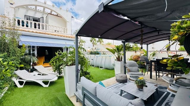 Casa de 3 habitaciones en Villamartin, Orihuela en venta con piscina - 255.000 € (Ref: 9319905)