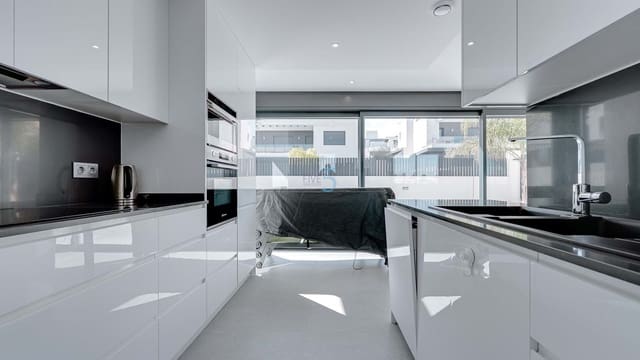 5 quarto Moradia para venda em Algorfa com piscina - 550 000 € (Ref: 9322268)