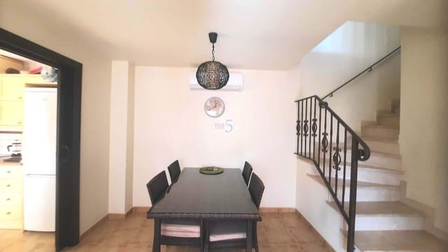 3 bedroom Townhouse for sale in Murcia city with garage - € 165,000 (Ref: 9329696)