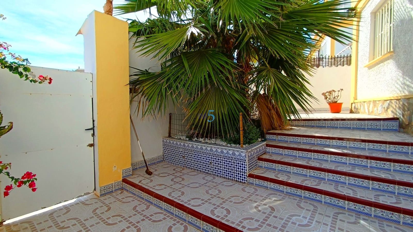 Casa de 3 habitaciones en Ciudad Quesada en venta con piscina - 175.000 € (Ref: 9332684)