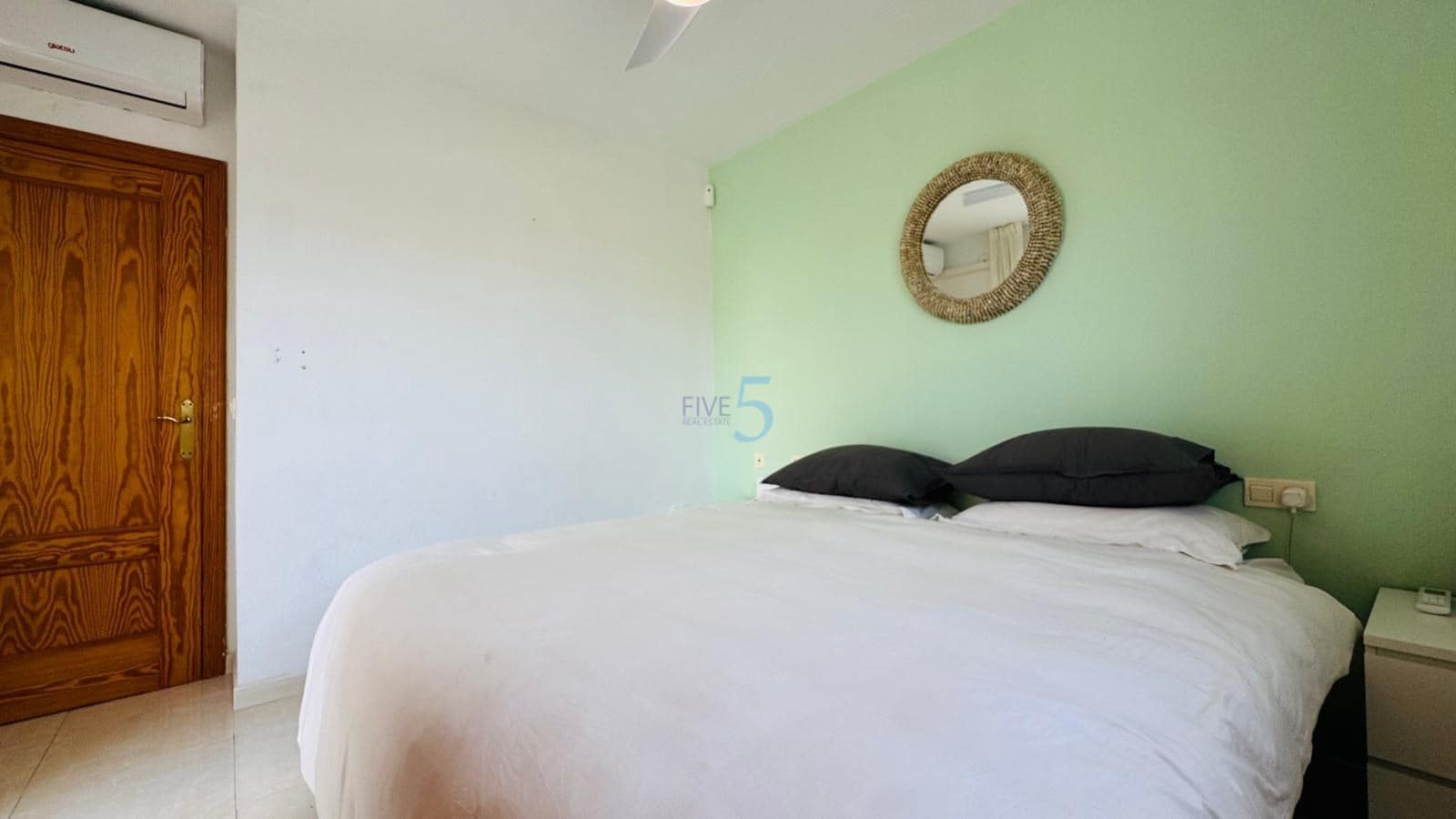 3 soveværelse Byhus til salg i Playa Flamenca med swimmingpool garage - € 224.000 (Ref: 9334222)