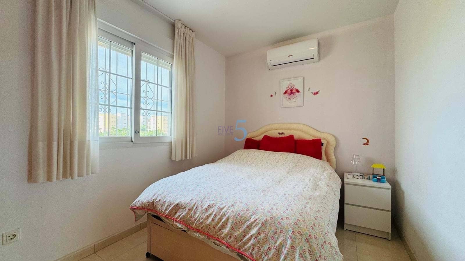 3 soveværelse Byhus til salg i Playa Flamenca med swimmingpool garage - € 224.000 (Ref: 9334222)