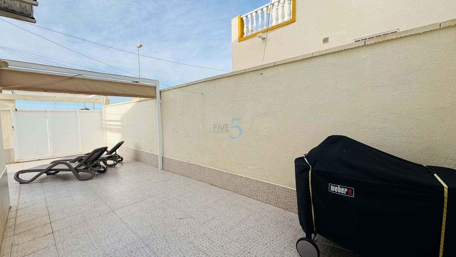 3 soveværelse Byhus til salg i Playa Flamenca med swimmingpool garage - € 224.000 (Ref: 9334222)