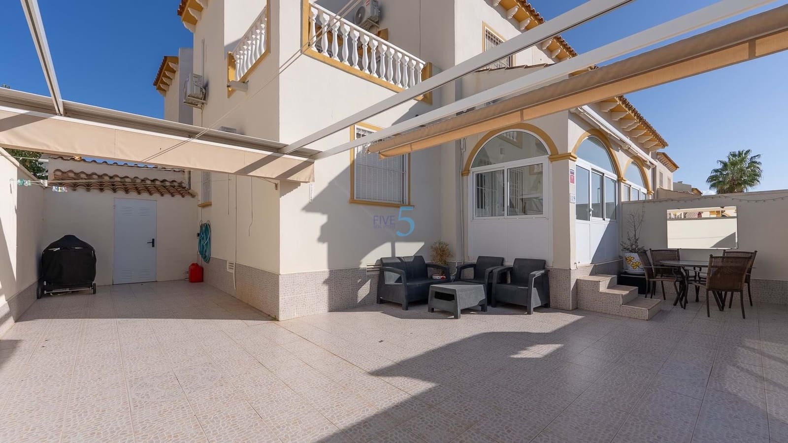 3 bedroom Townhouse for sale in Playa Flamenca with pool garage - € 224,000 (Ref: 9334222)