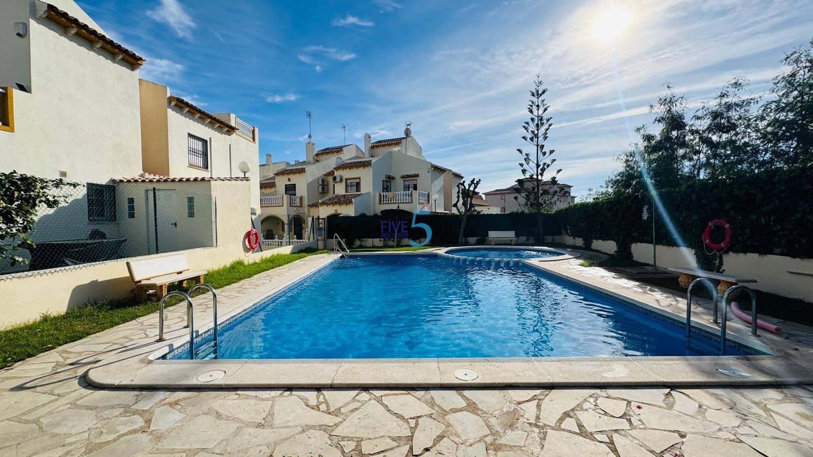 2 soverom Hus til salgs i Playa Flamenca med svømmebasseng - € 225 000 (Ref: 9343877)