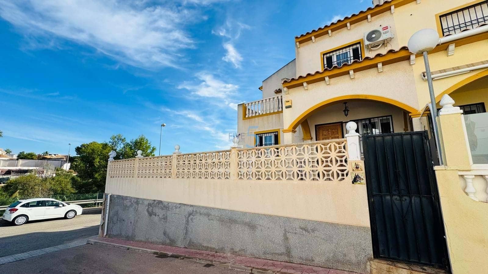 2 soverom Hus til salgs i Playa Flamenca med svømmebasseng - € 225 000 (Ref: 9343877)