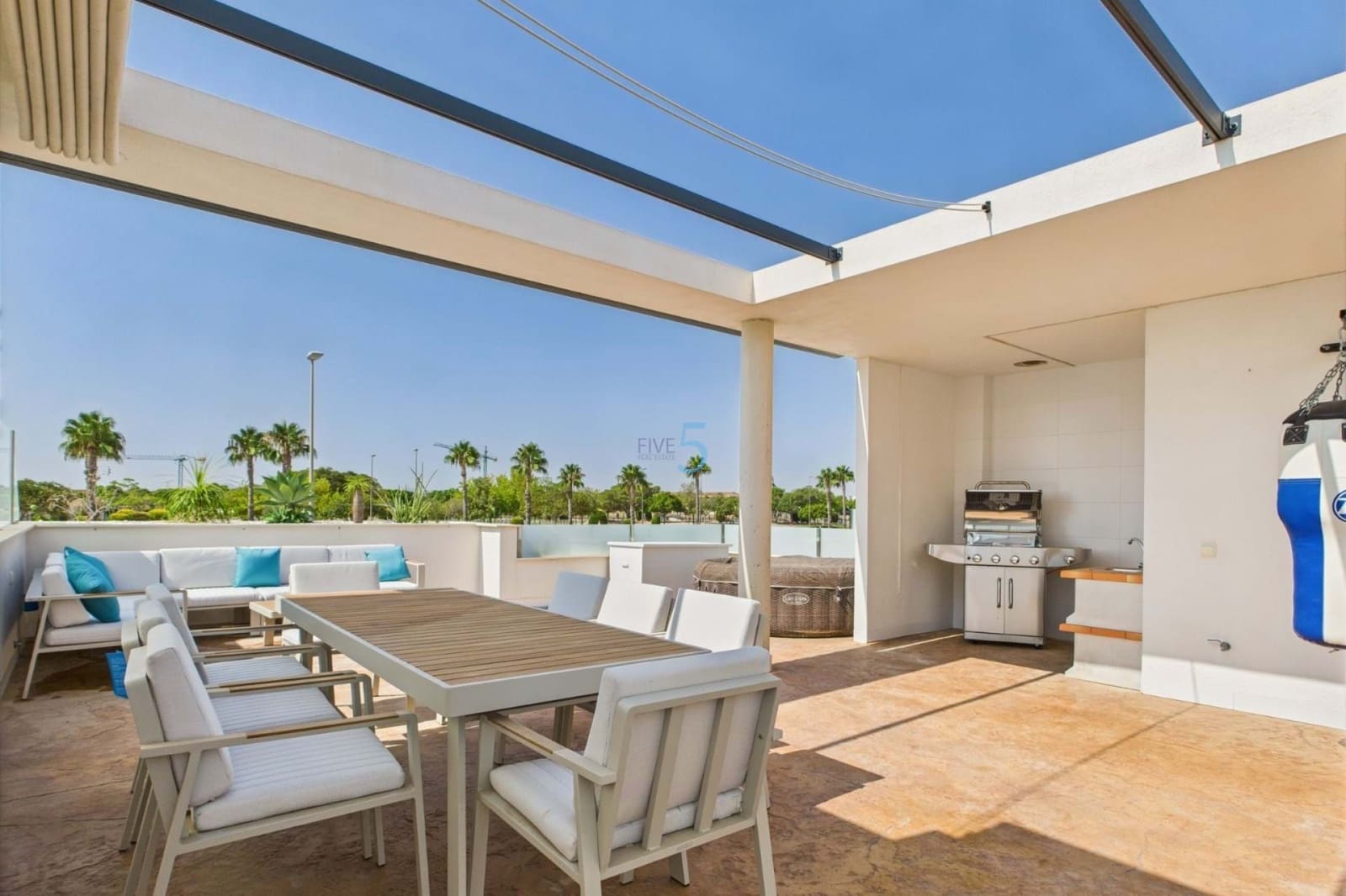 3 soverom Kjedet enebolig til salgs i Torre-Pacheco med svømmebasseng - € 298 000 (Ref: 9343878)