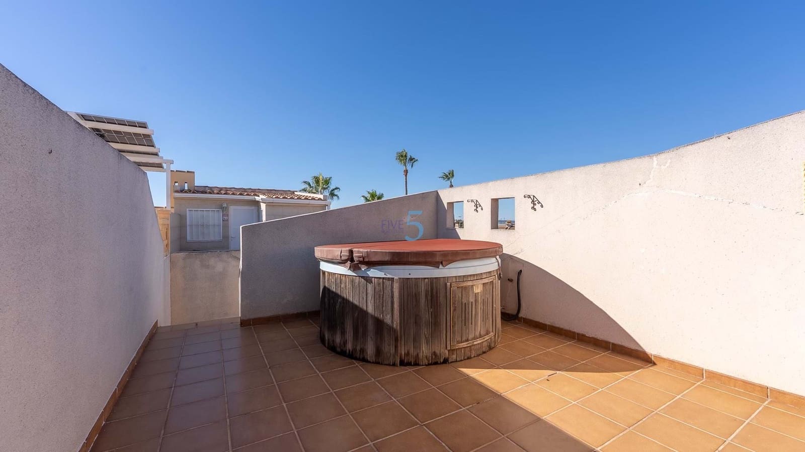 2 chambre Villa/Maison Semi-Mitoyenne à vendre à Torrevieja avec piscine garage - 180 000 € (Ref: 9344015)