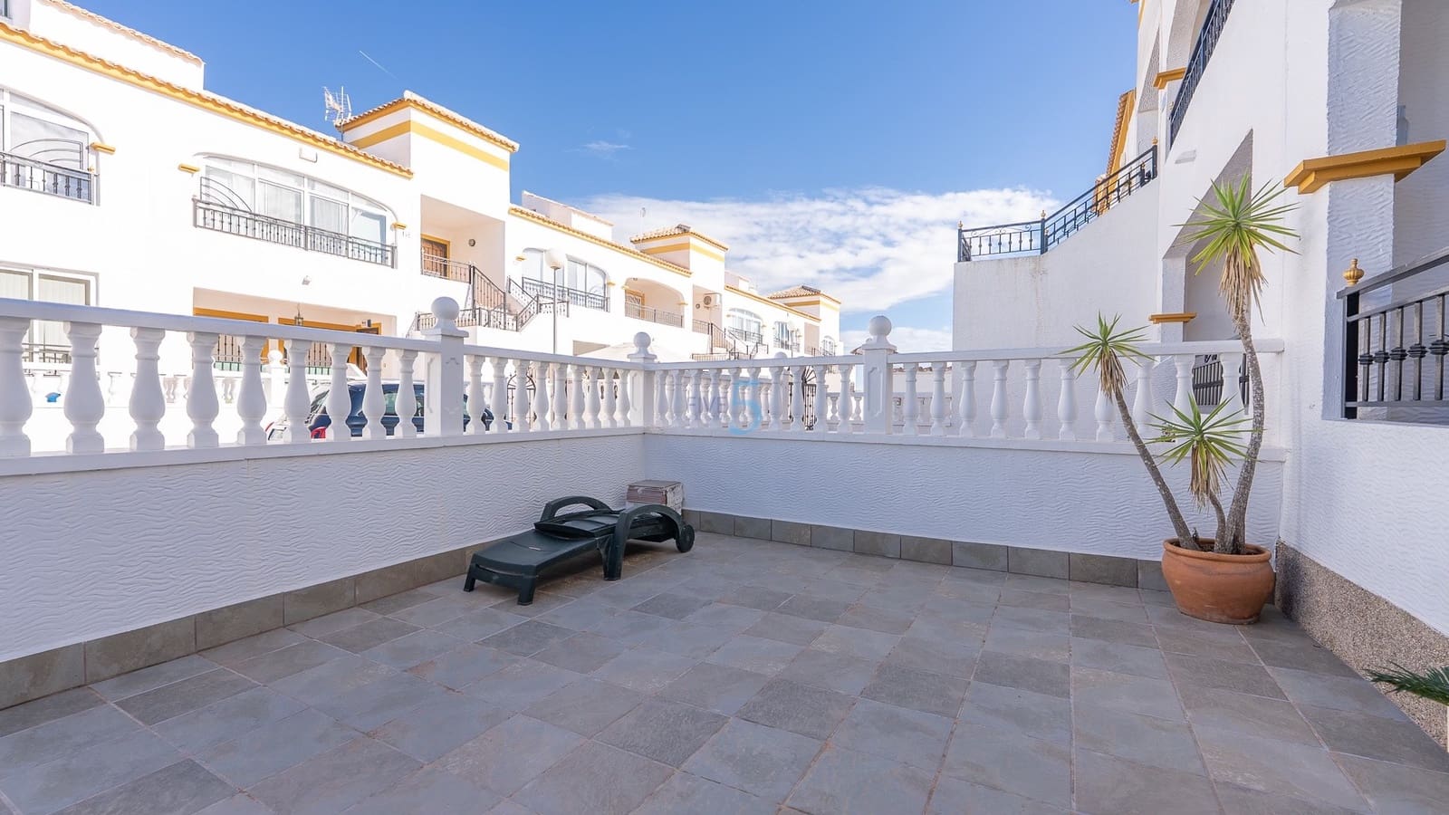 2 makuuhuone Huoneisto myytävänä paikassa Vistabella mukana uima-altaan - 99 999 € (Ref: 9345769)