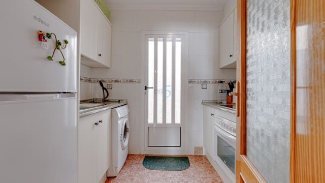 2 makuuhuone Huoneisto myytävänä paikassa Vistabella, Orihuela mukana uima-altaan - 99 999 € (Ref: 9345769)