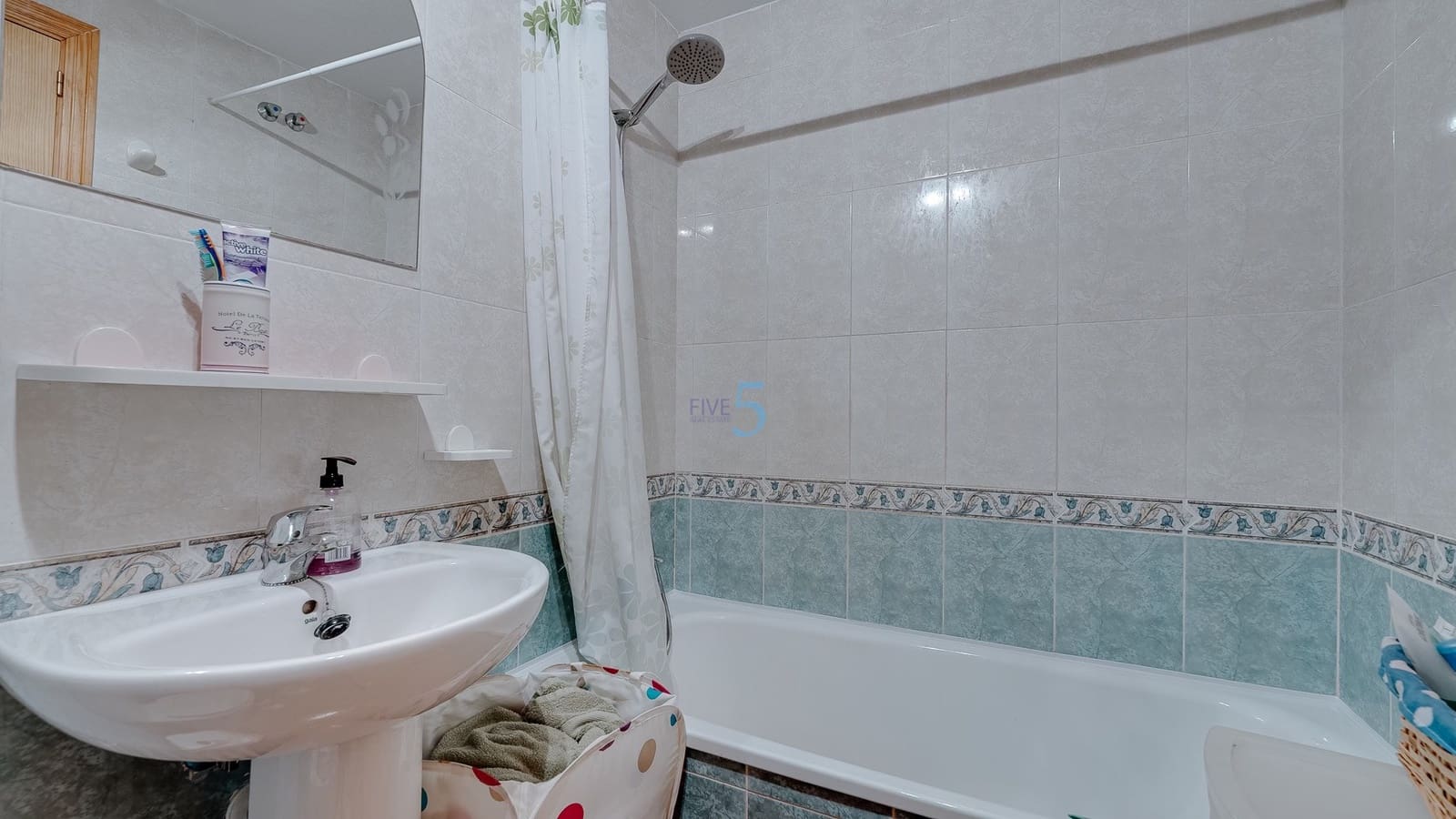 2 makuuhuone Huoneisto myytävänä paikassa Vistabella mukana uima-altaan - 99 999 € (Ref: 9345769)