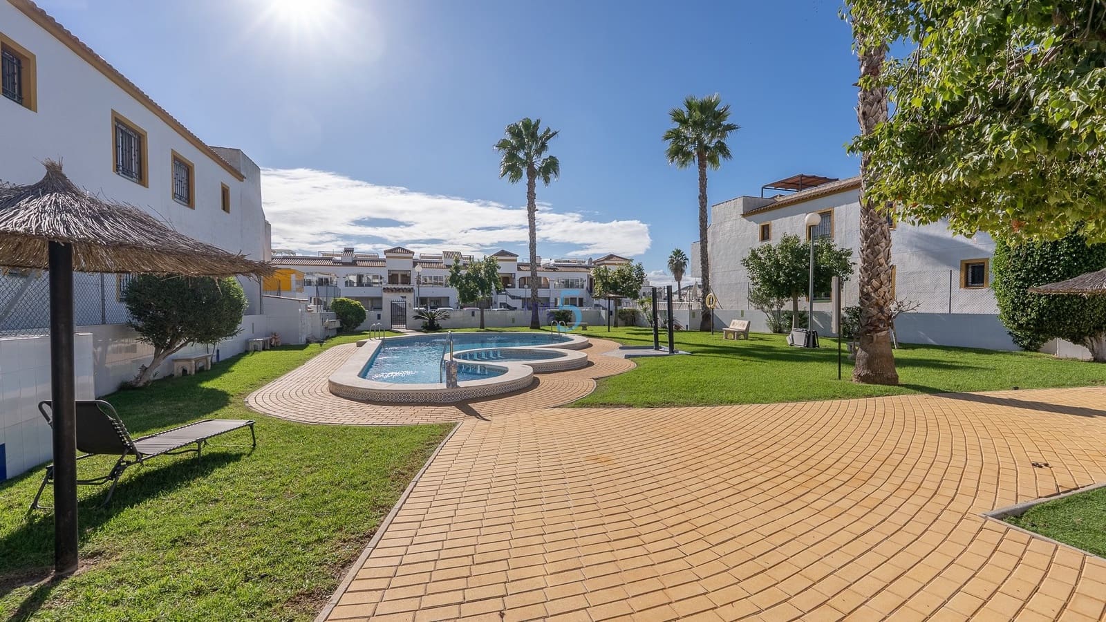 2 makuuhuone Huoneisto myytävänä paikassa Vistabella mukana uima-altaan - 99 999 € (Ref: 9345769)