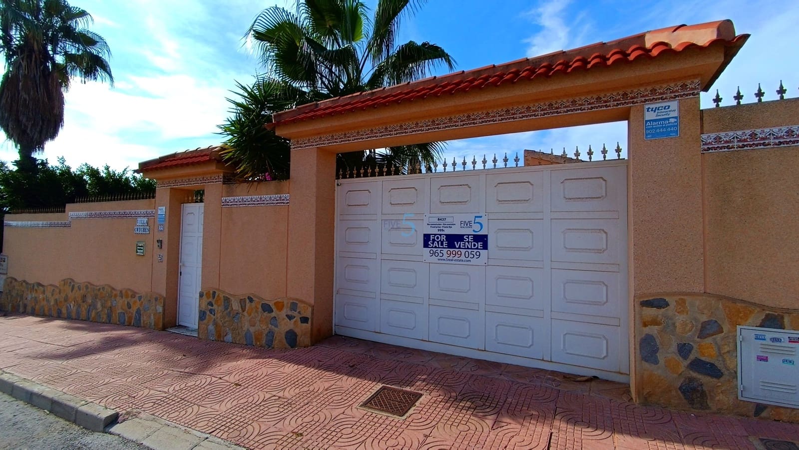 3 chambre Villa/Maison à vendre à Ciudad Quesada avec piscine garage - 380 000 € (Ref: 9348820)