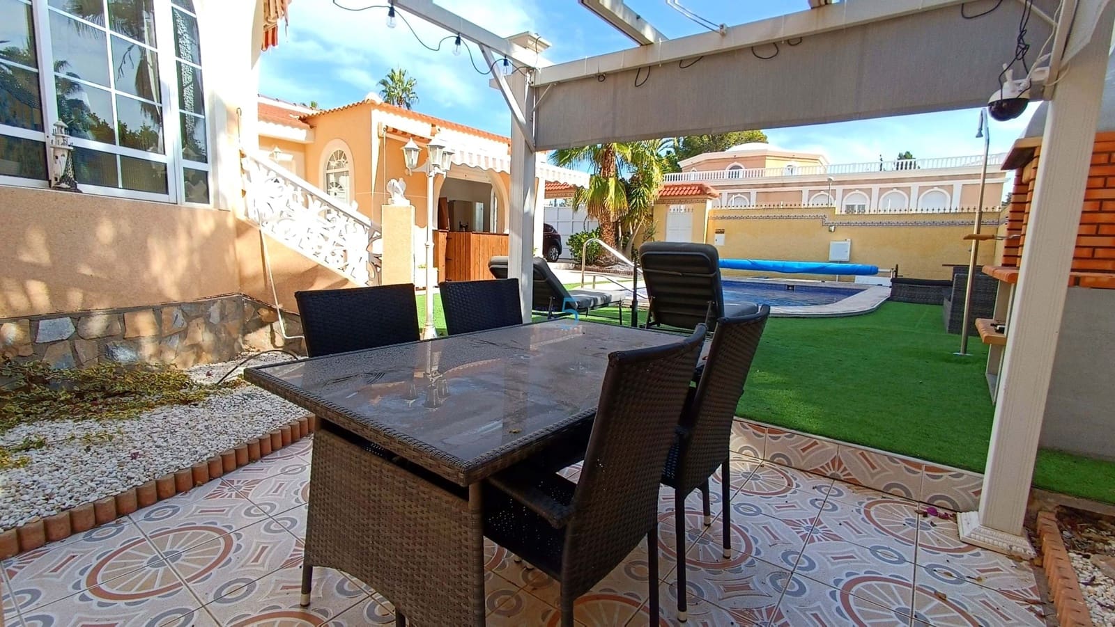 3 chambre Villa/Maison à vendre à Ciudad Quesada avec piscine garage - 380 000 € (Ref: 9348820)