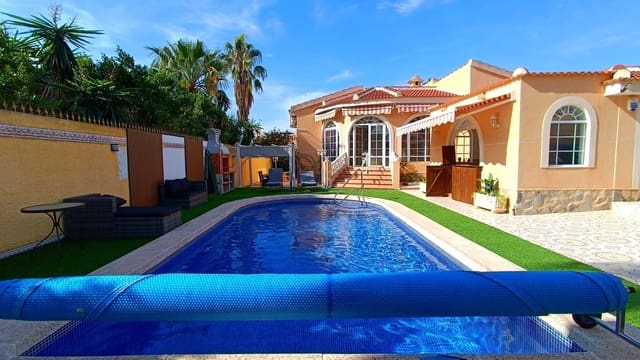 3 chambre Villa/Maison à vendre à Ciudad Quesada, Rojales avec piscine garage - 380 000 € (Ref: 9348820)
