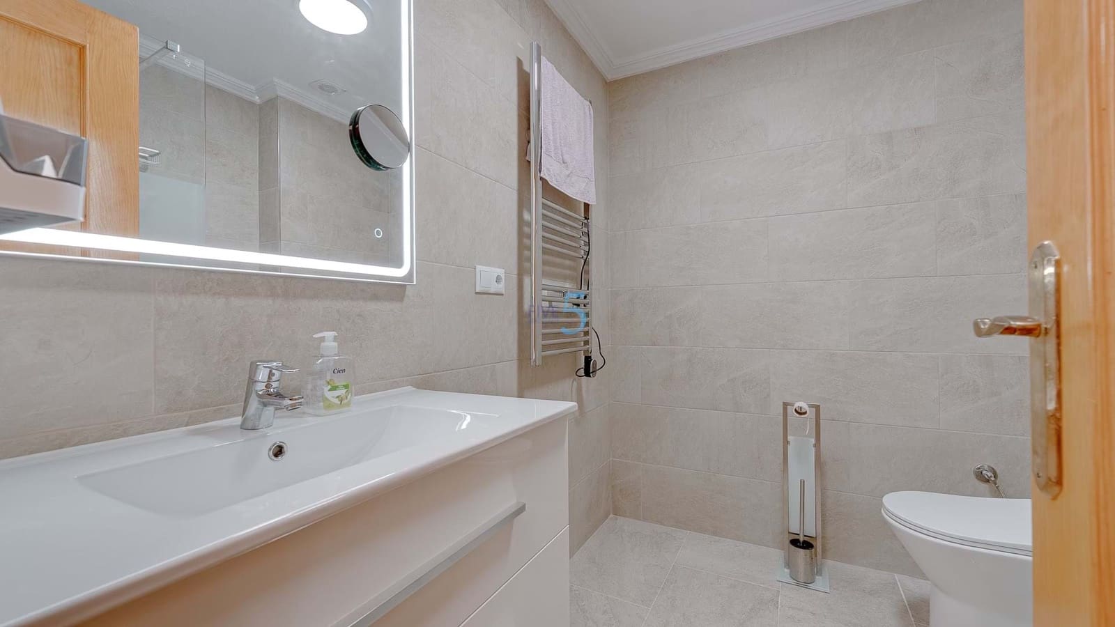 2 chambre Appartement à vendre à Villamartin avec piscine - 159 000 € (Ref: 9350130)