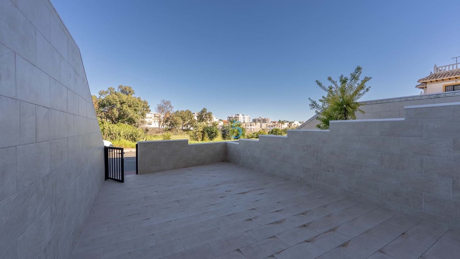 2 chambre Appartement à vendre à Villamartin avec piscine - 159 000 € (Ref: 9350130)