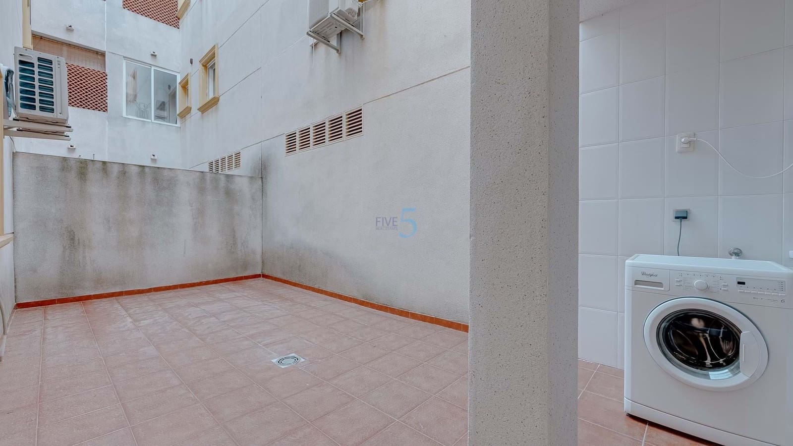 2 chambre Appartement à vendre à Villamartin avec piscine - 159 000 € (Ref: 9350130)