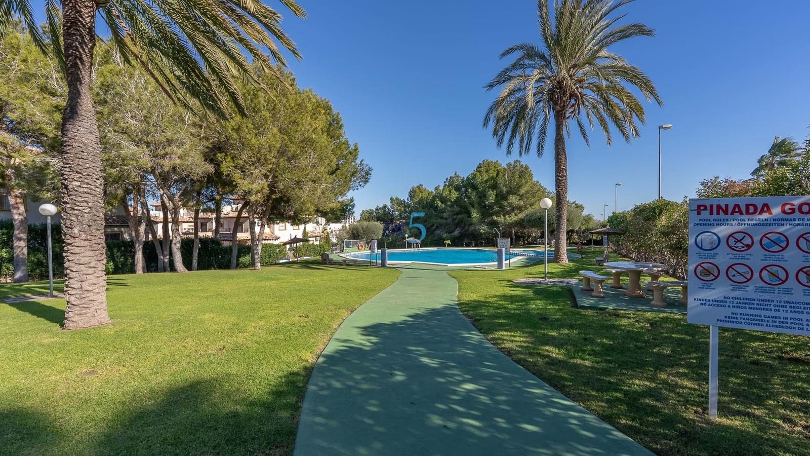 2 chambre Appartement à vendre à Villamartin avec piscine - 159 000 € (Ref: 9350130)