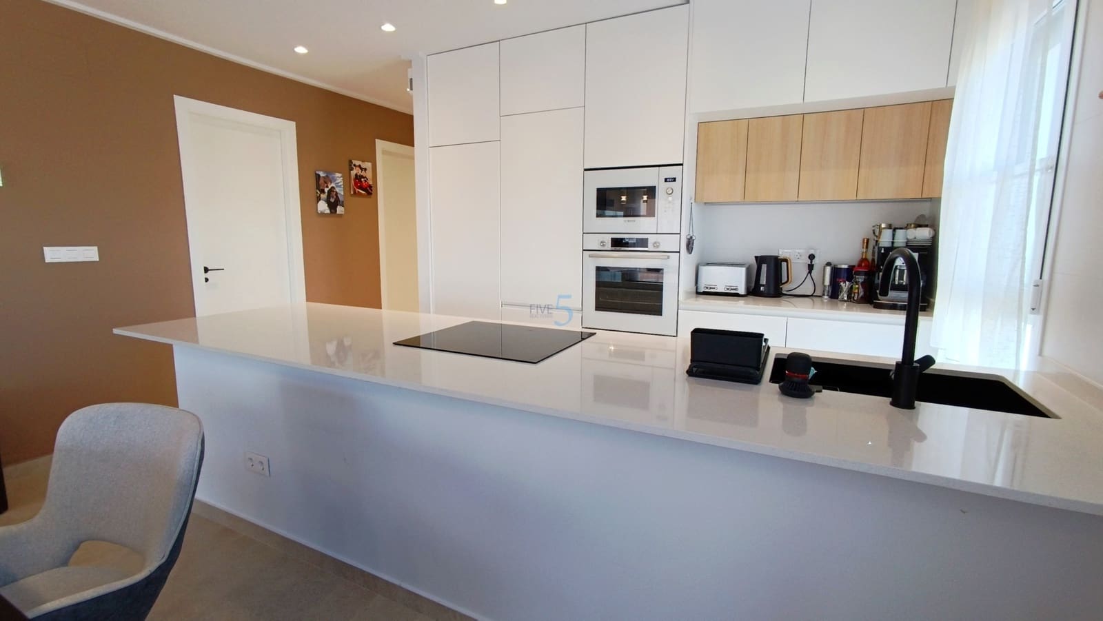 3 makuuhuone Huoneisto myytävänä paikassa El Raso mukana uima-altaan 
autotalli - 269 500 € (Ref: 9352188)