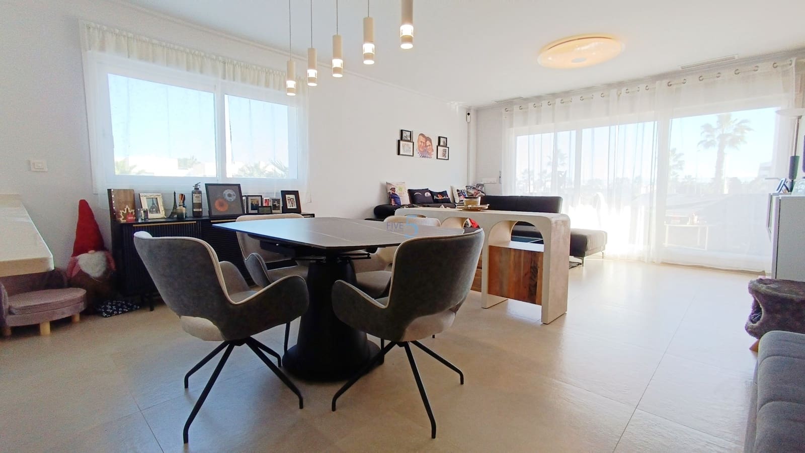 3 makuuhuone Huoneisto myytävänä paikassa El Raso mukana uima-altaan 
autotalli - 269 500 € (Ref: 9352188)