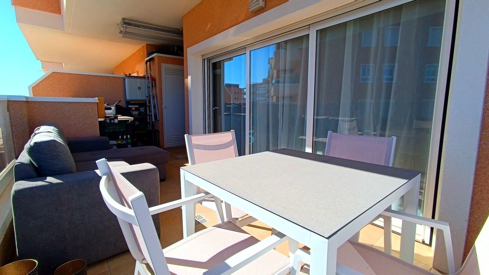 3 makuuhuone Huoneisto myytävänä paikassa El Raso mukana uima-altaan 
autotalli - 269 500 € (Ref: 9352188)