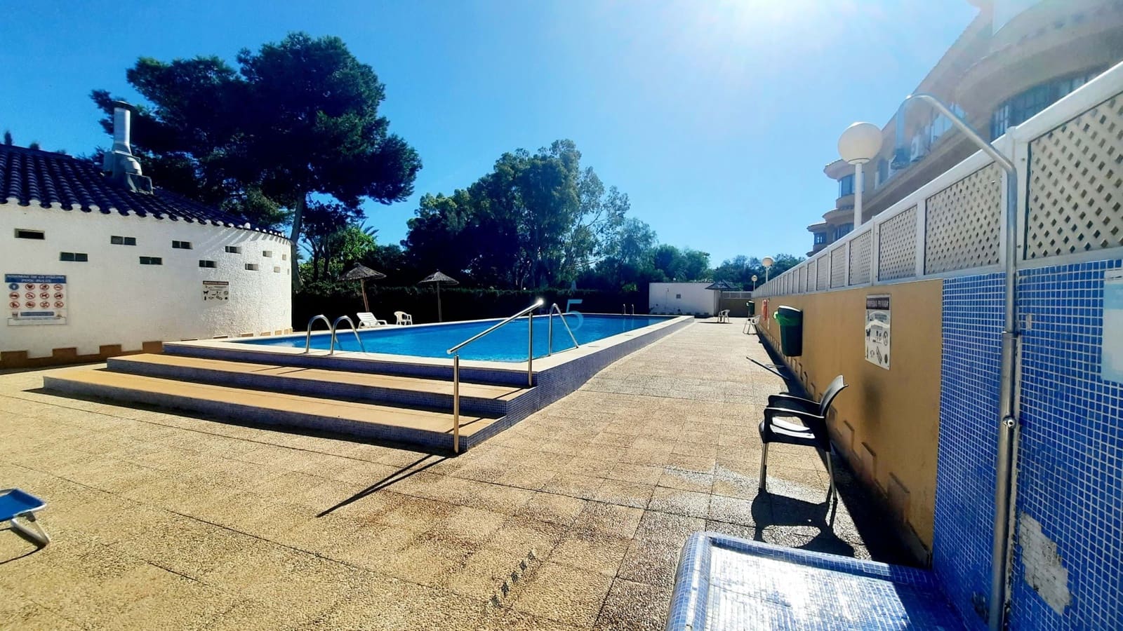 2 soveværelse Lejlighed til salg i Los Urrutias med swimmingpool garage - € 94.500 (Ref: 9352999)